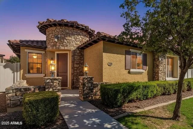 $499,000 | 1170 South Storment Lane, Gilbert, AZ 85296