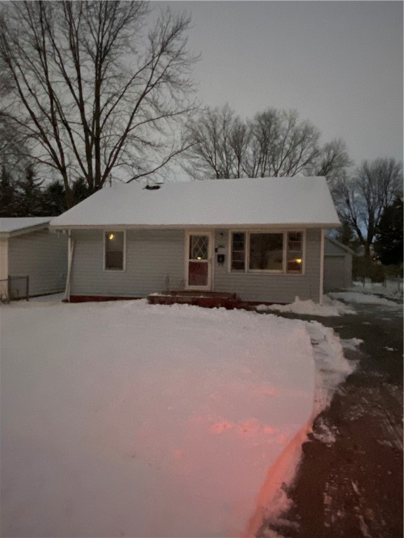 2410 East Logan Street Decatur, IL 62526 - Photo 1 of 8