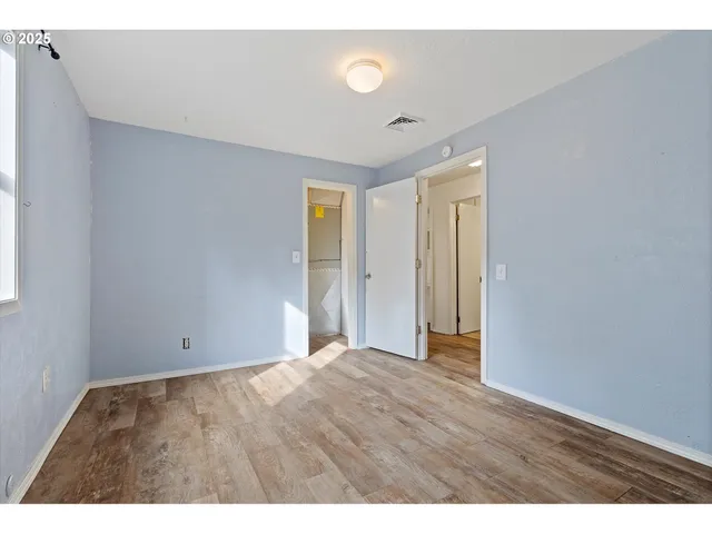 $489,000 | 665 Southeast Indian Trl Avenue, Depoe Bay, OR 97341