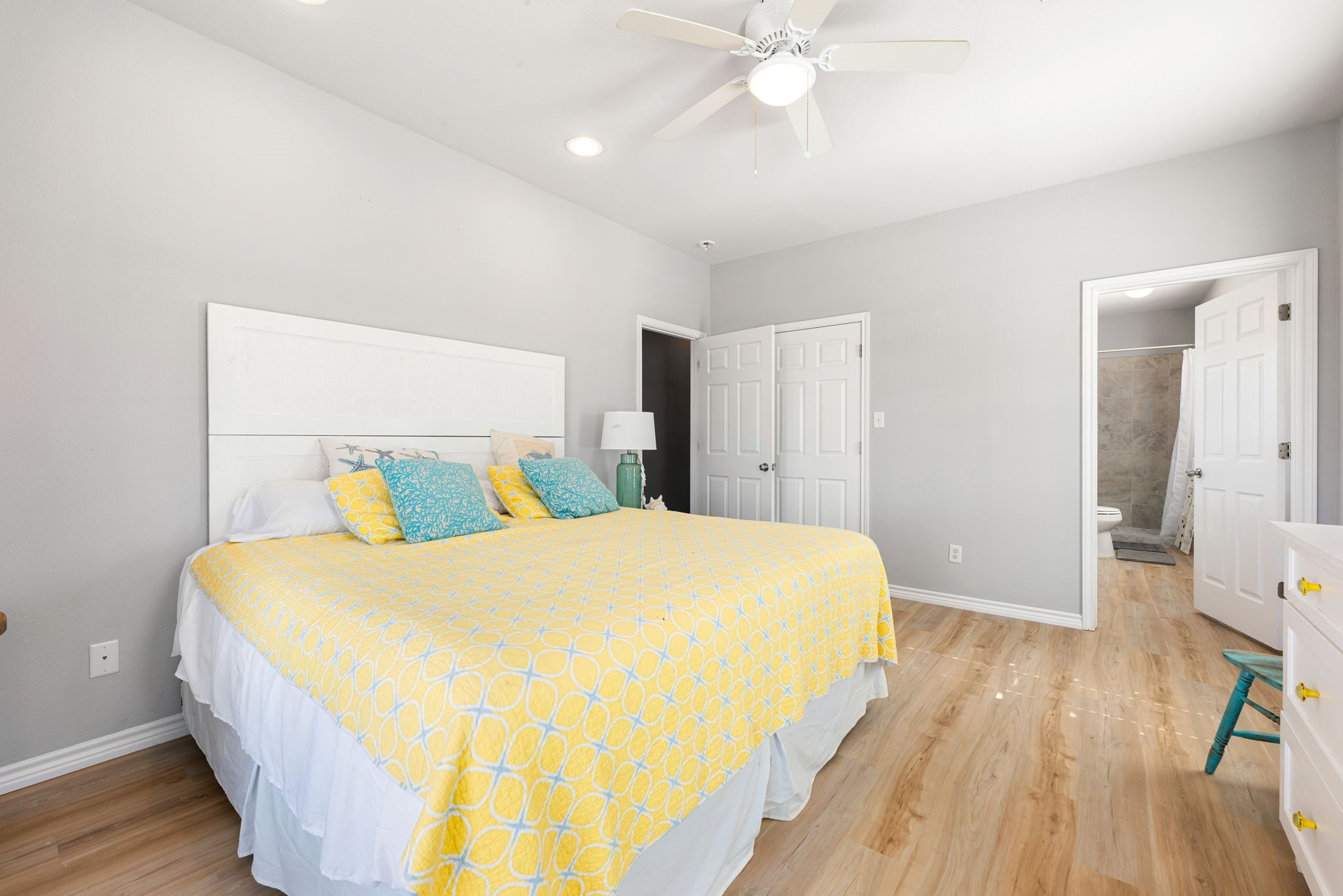 847 South Tinkle Lane Crystal Beach, TX 77650 - Photo 12 of 28