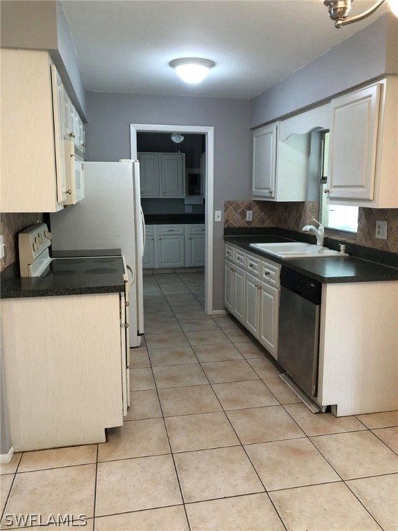9040 Hamlin Road West Fort Myers, FL 33967 - Photo 4 of 10 Gallery Image 4