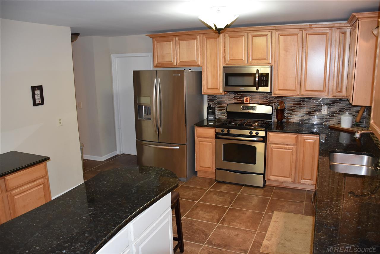 20930 30 Mile Road Ray, MI 48096 - Photo 18 of 29 31331597-17.JPG