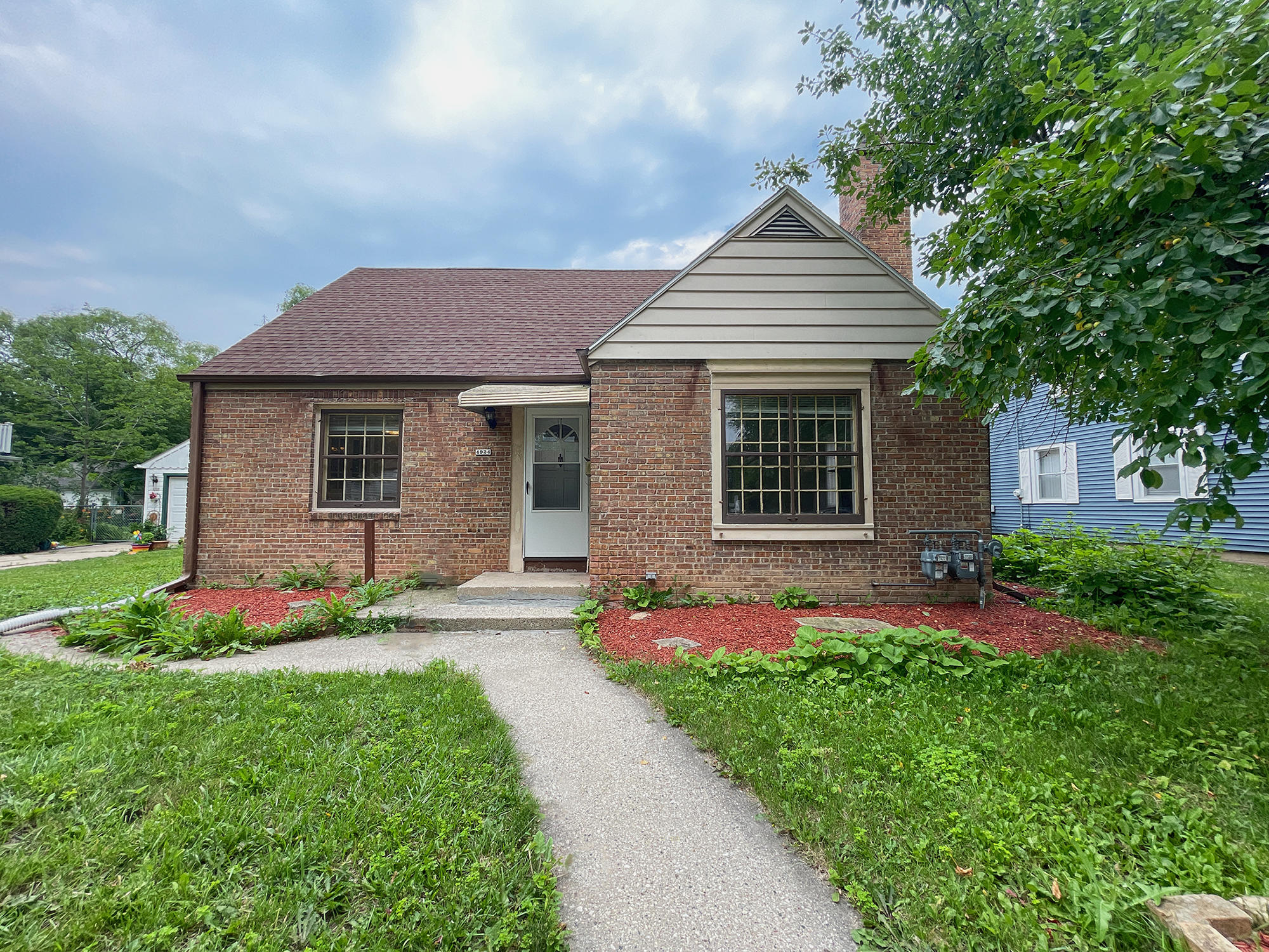 4924 North 73rd Street Milwaukee, WI 53218 - Photo 1 of 24 DJI_20210722_164445_601