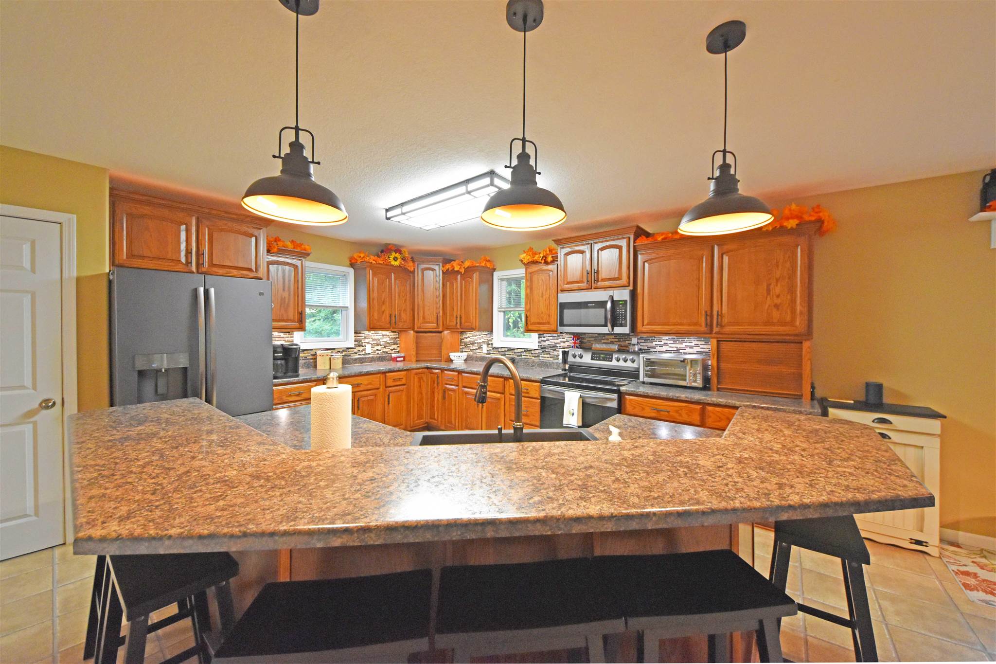 253 West Lamont Road Huntington, IN 46750 - Photo 12 of 36 Gallery Image 12