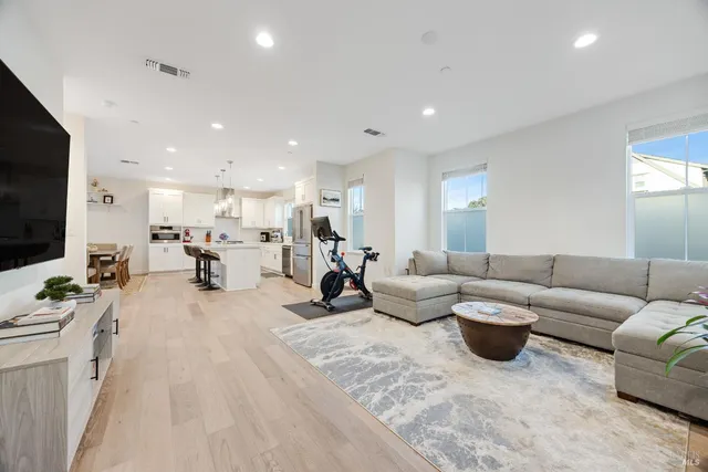 $725,000 | 1747 Linden Lane, Santa Rosa, CA 95404