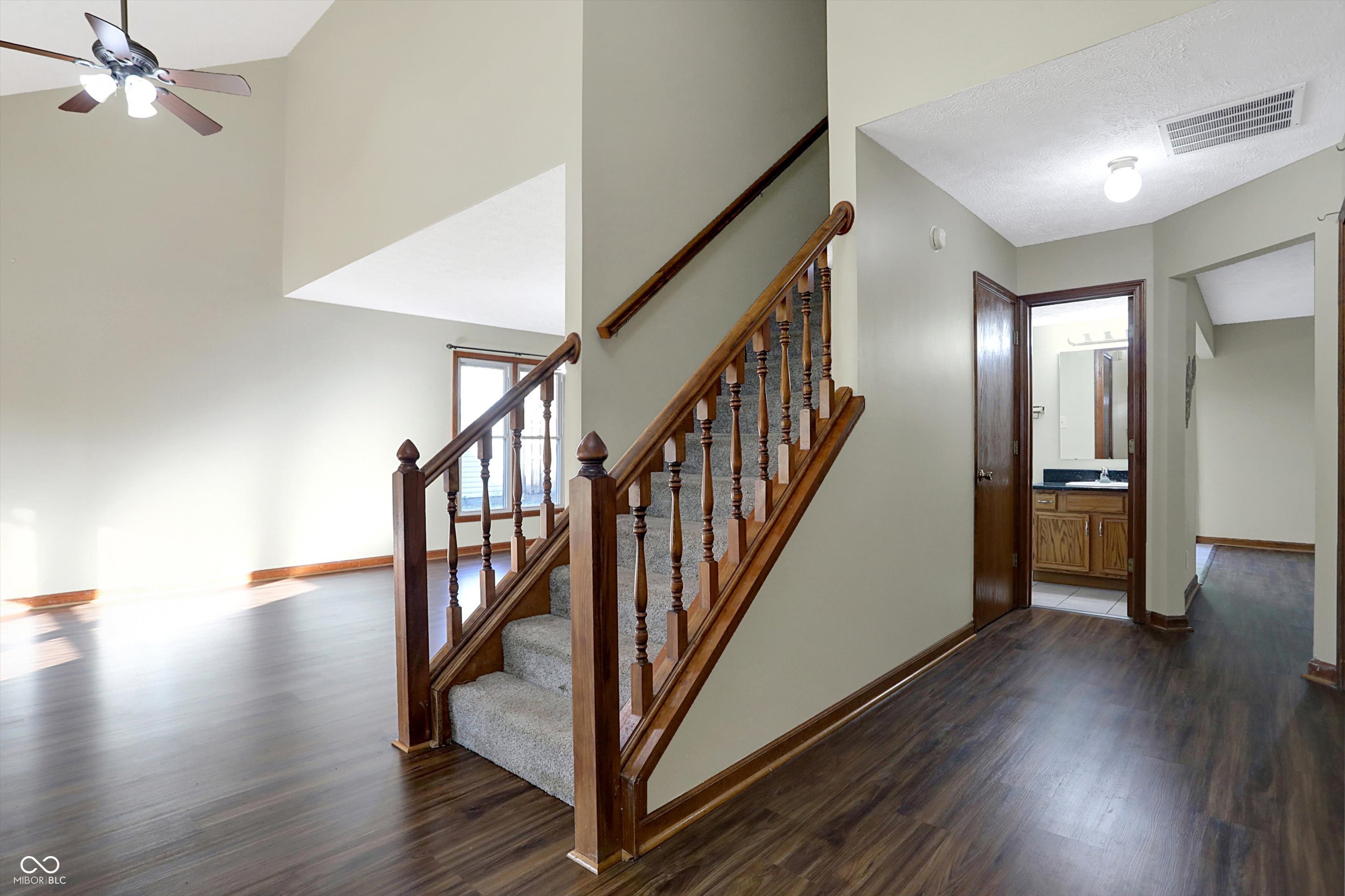 7631 Lippincott Way Indianapolis, IN 46268 - Photo 15 of 33