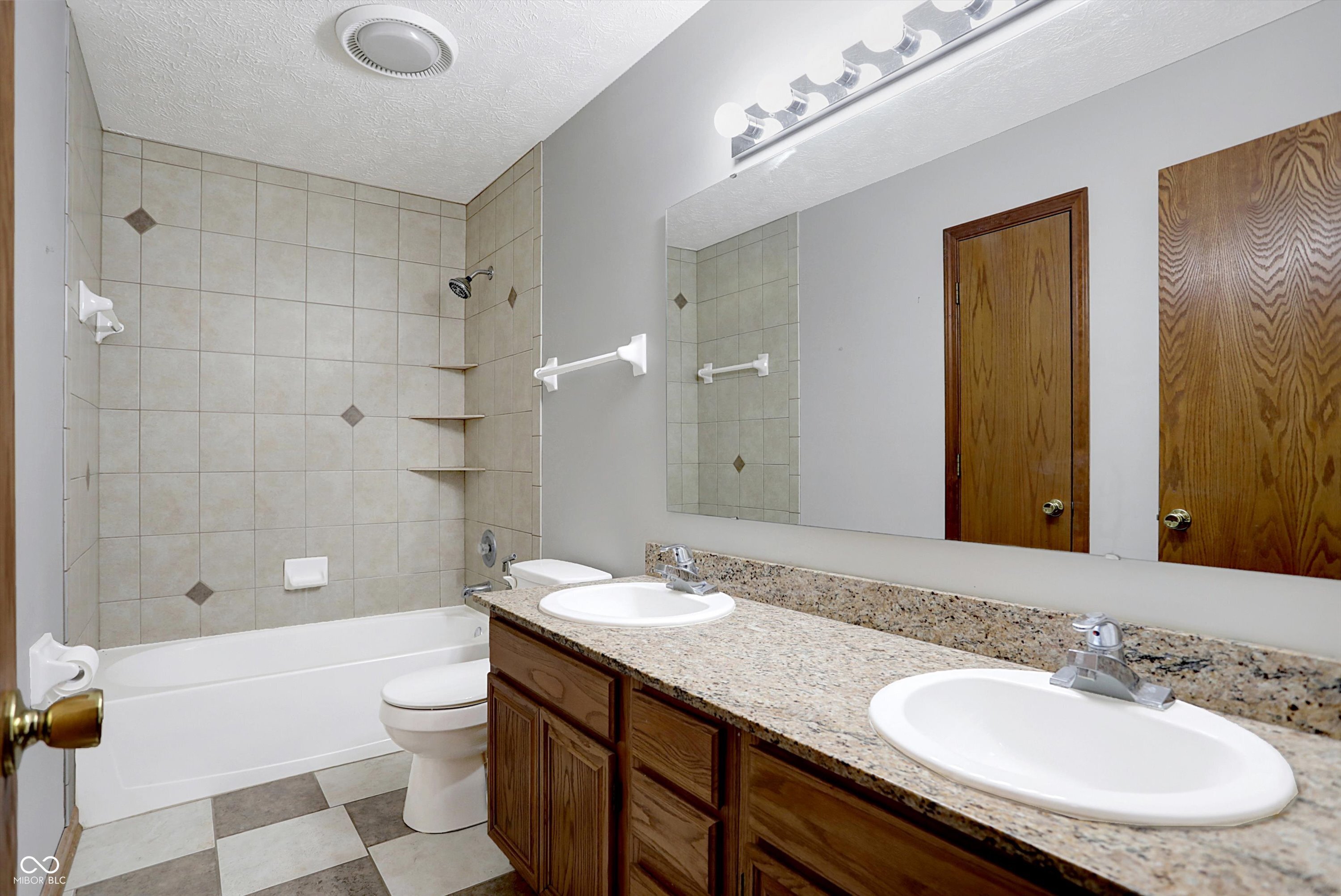 7631 Lippincott Way Indianapolis, IN 46268 - Photo 23 of 33