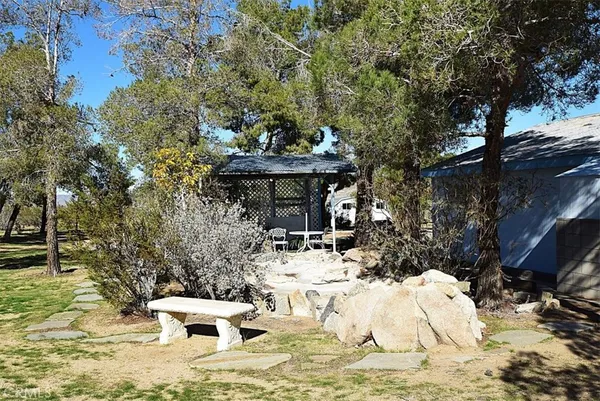 $425,000 | 56788 Encantado Road, Landers, CA 92285