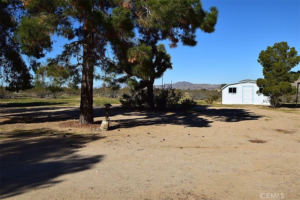56788 Encantado Road Landers, CA 92285 - Photo 29 of 33