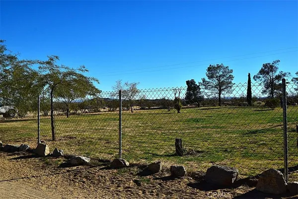 $425,000 | 56788 Encantado Road, Landers, CA 92285