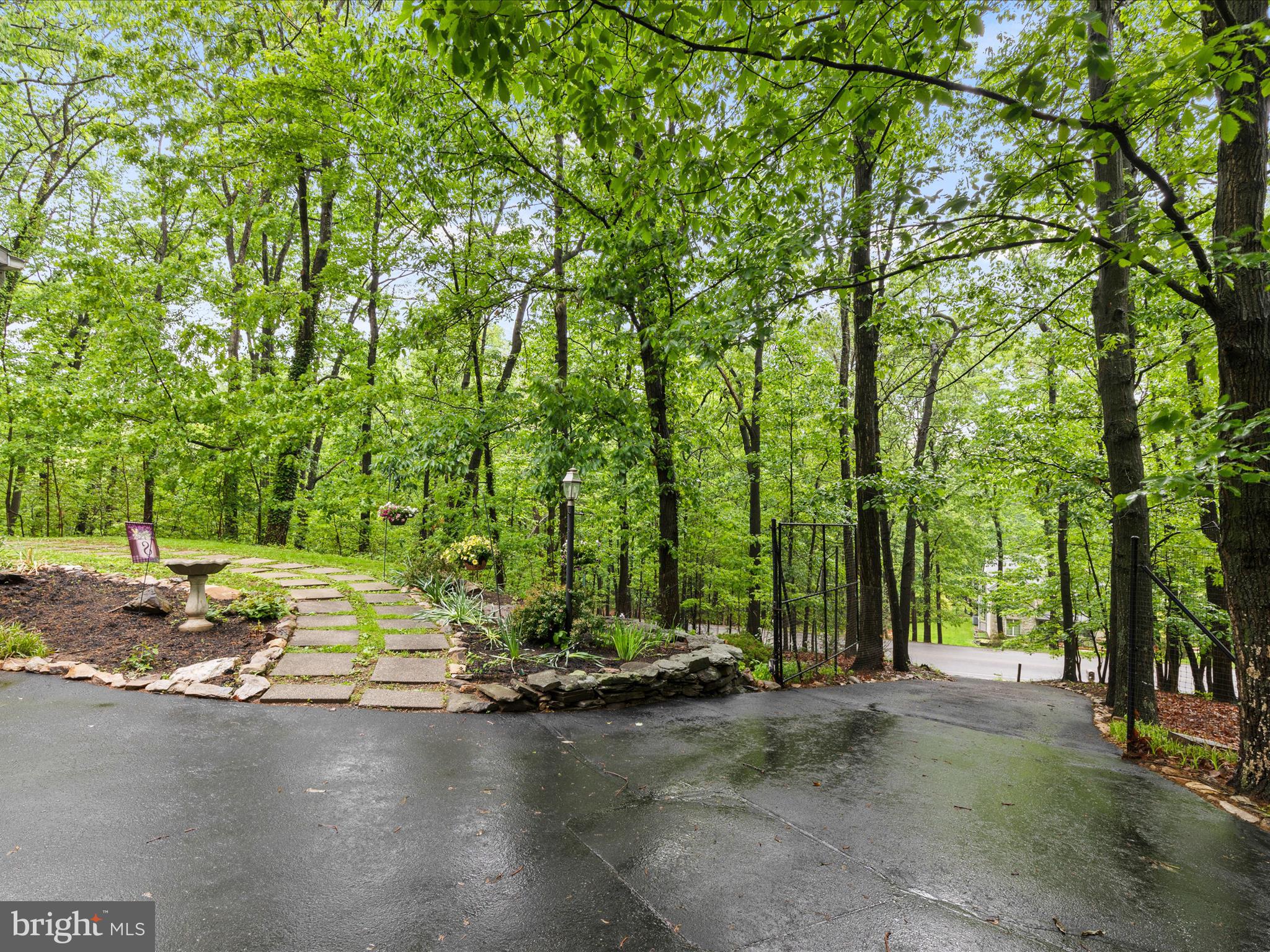 1223 Kuhn Road Boiling Springs, PA 17007 - Photo 5 of 46 Gallery Image 5