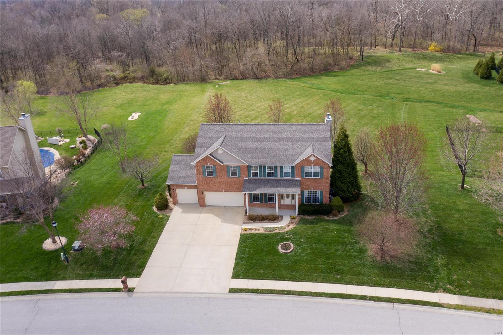 339 Kings Ridge Boulevard O'Fallon, IL 62269 - Photo 2 of 41