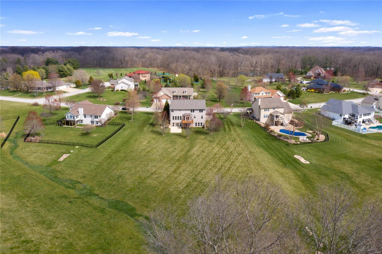 339 Kings Ridge Boulevard O'Fallon, IL 62269 - Photo 3 of 41