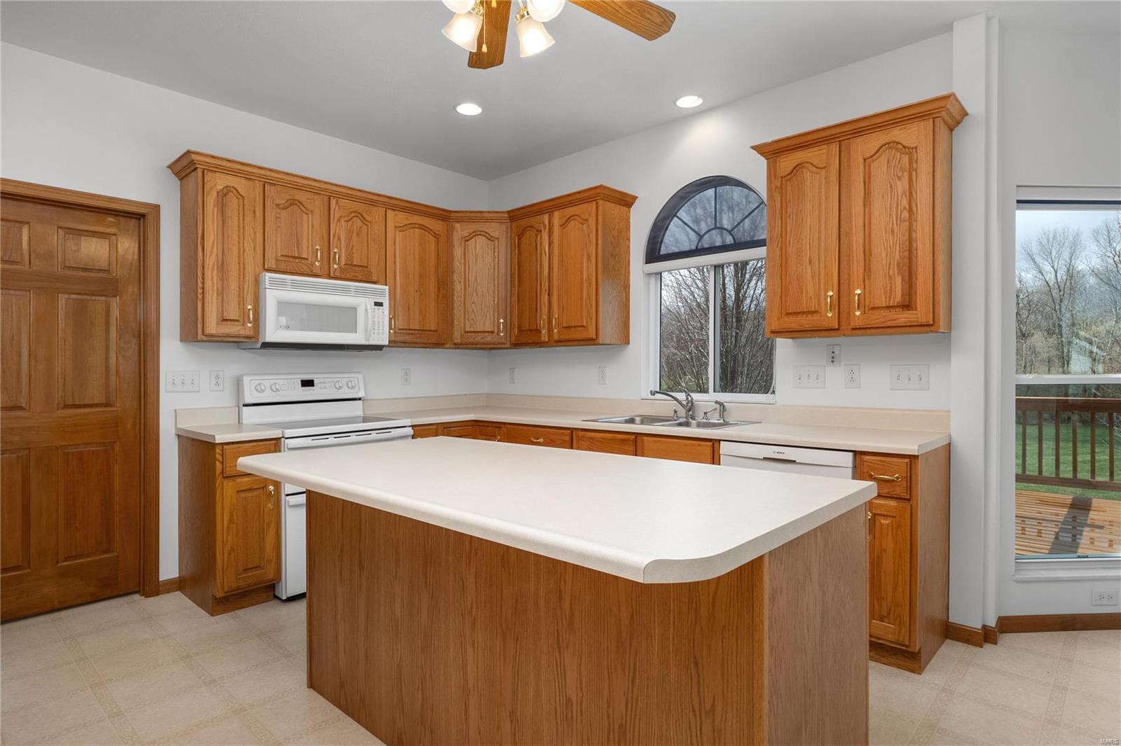 339 Kings Ridge Boulevard O'Fallon, IL 62269 - Photo 6 of 41