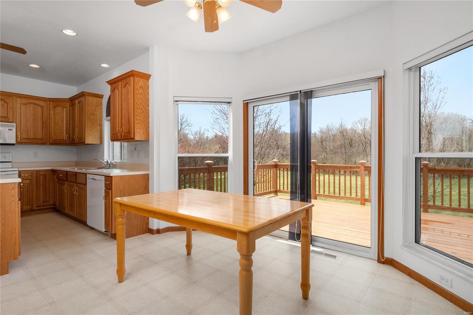 339 Kings Ridge Boulevard O'Fallon, IL 62269 - Photo 8 of 41