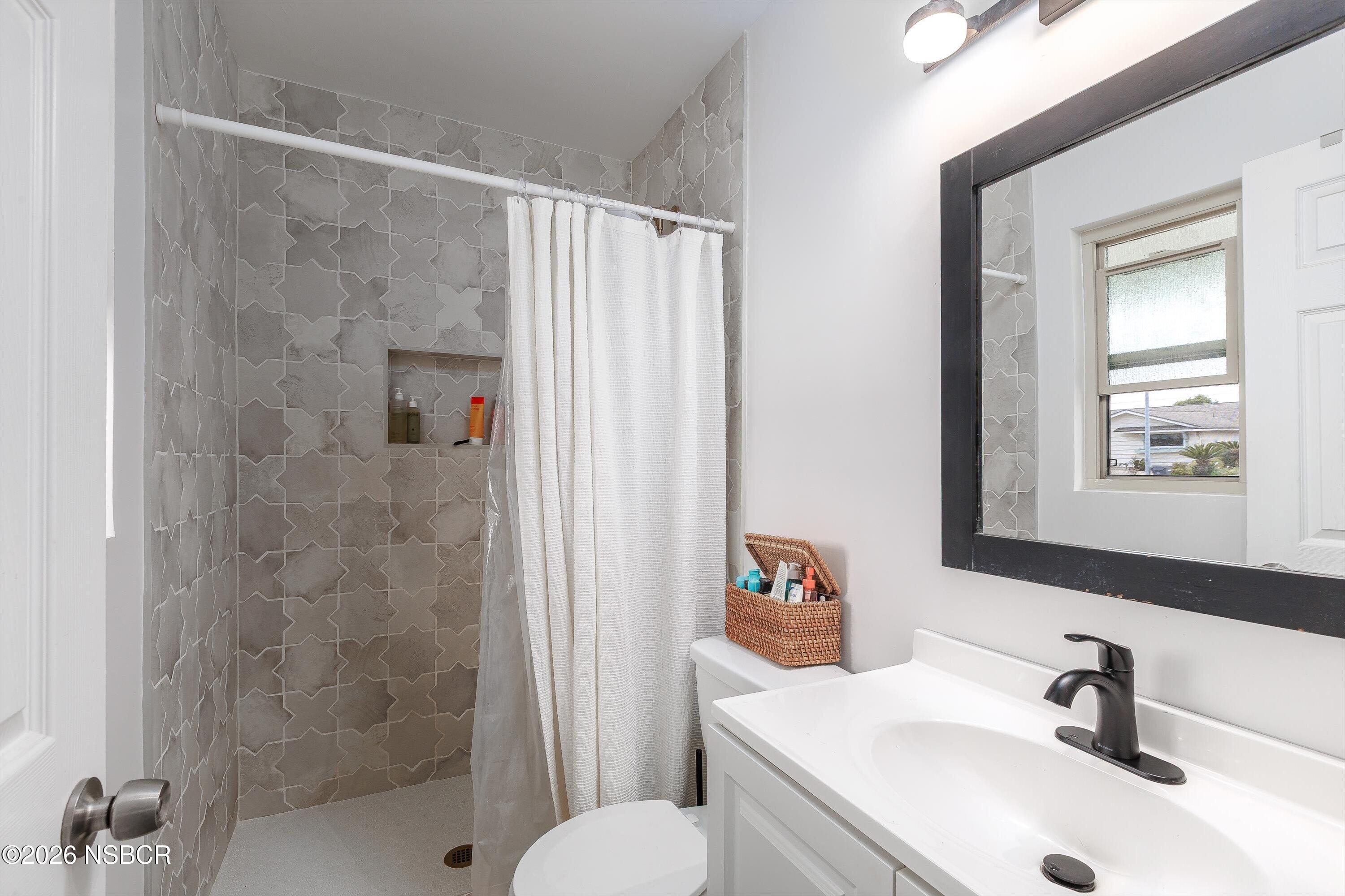 1305 North First Place Lompoc, CA 93436 - Photo 12 of 19 Primary Bath