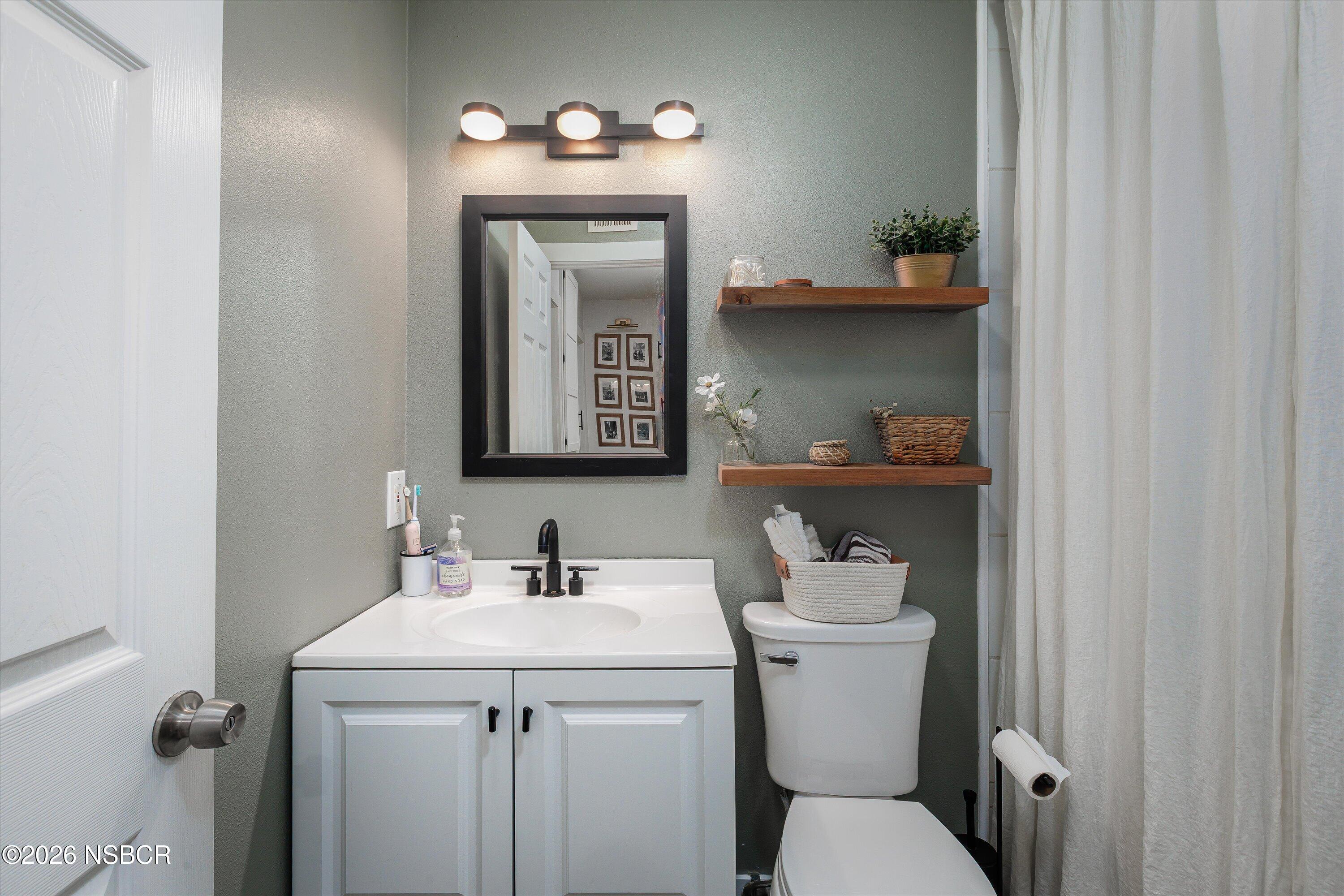 1305 North First Place Lompoc, CA 93436 - Photo 10 of 19 Hall Bath