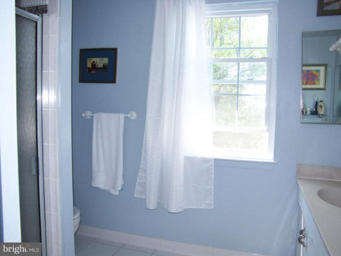 7383 Kindler Road Columbia, MD 21046 - Photo 6 of 22 Master Bath