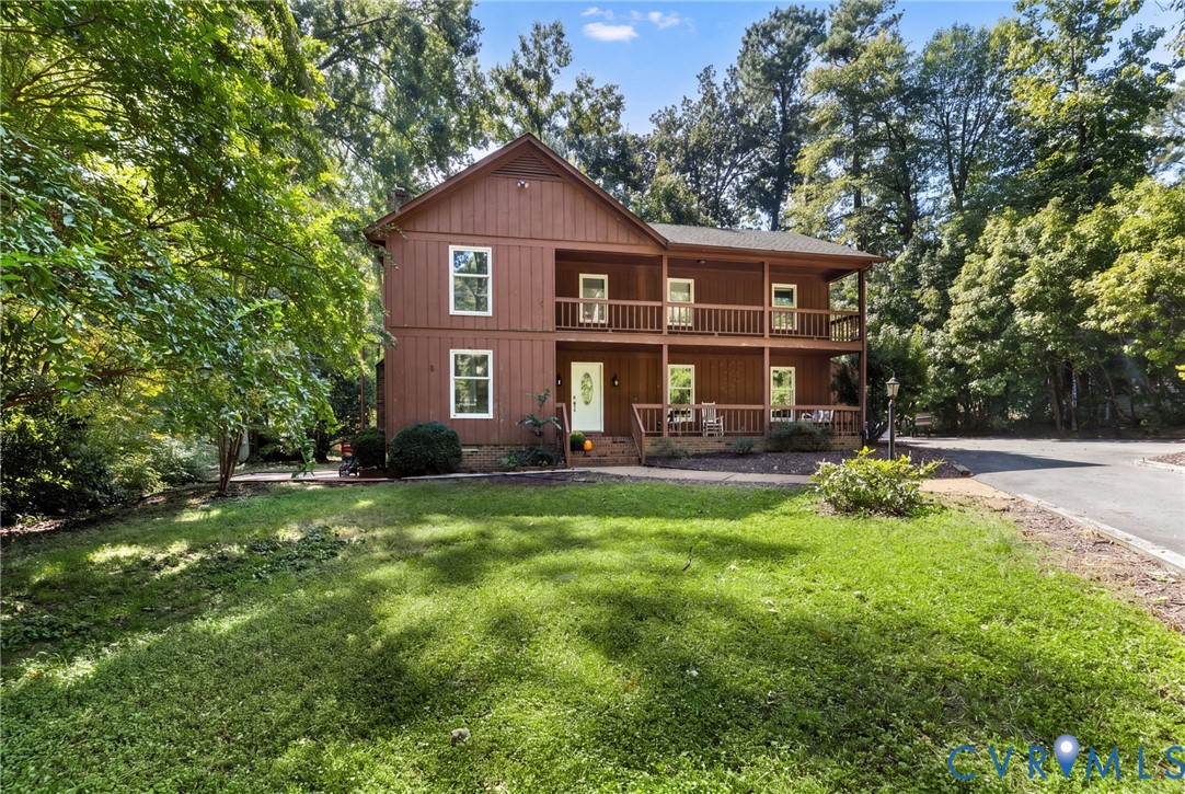 13611 Winterberry Ridge Midlothian, VA 23112 - Photo 1 of 30 Two-story exterior with brown siding, white window