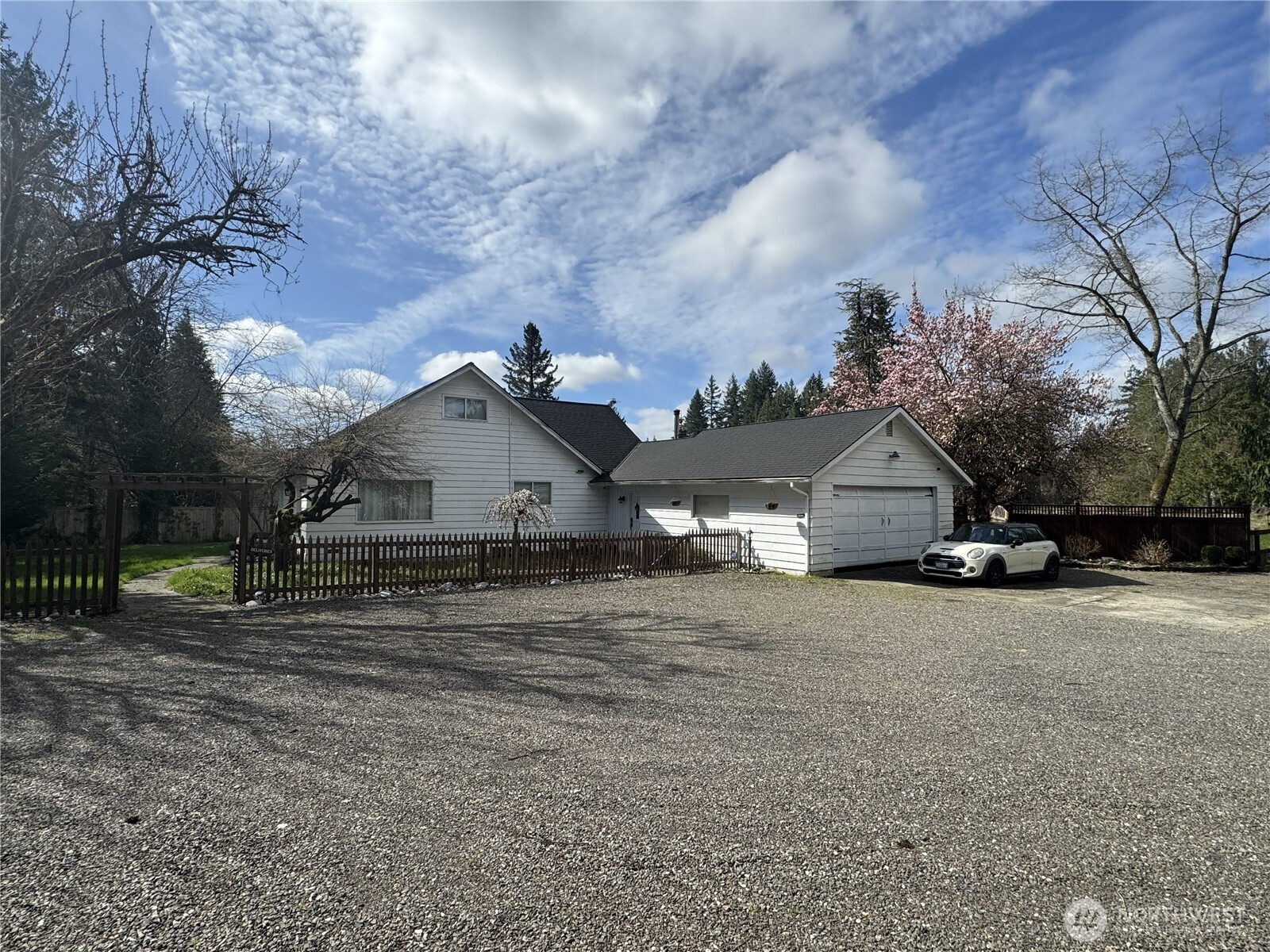 13504 Wagner Road Monroe, WA 98272 - Photo 2 of 5