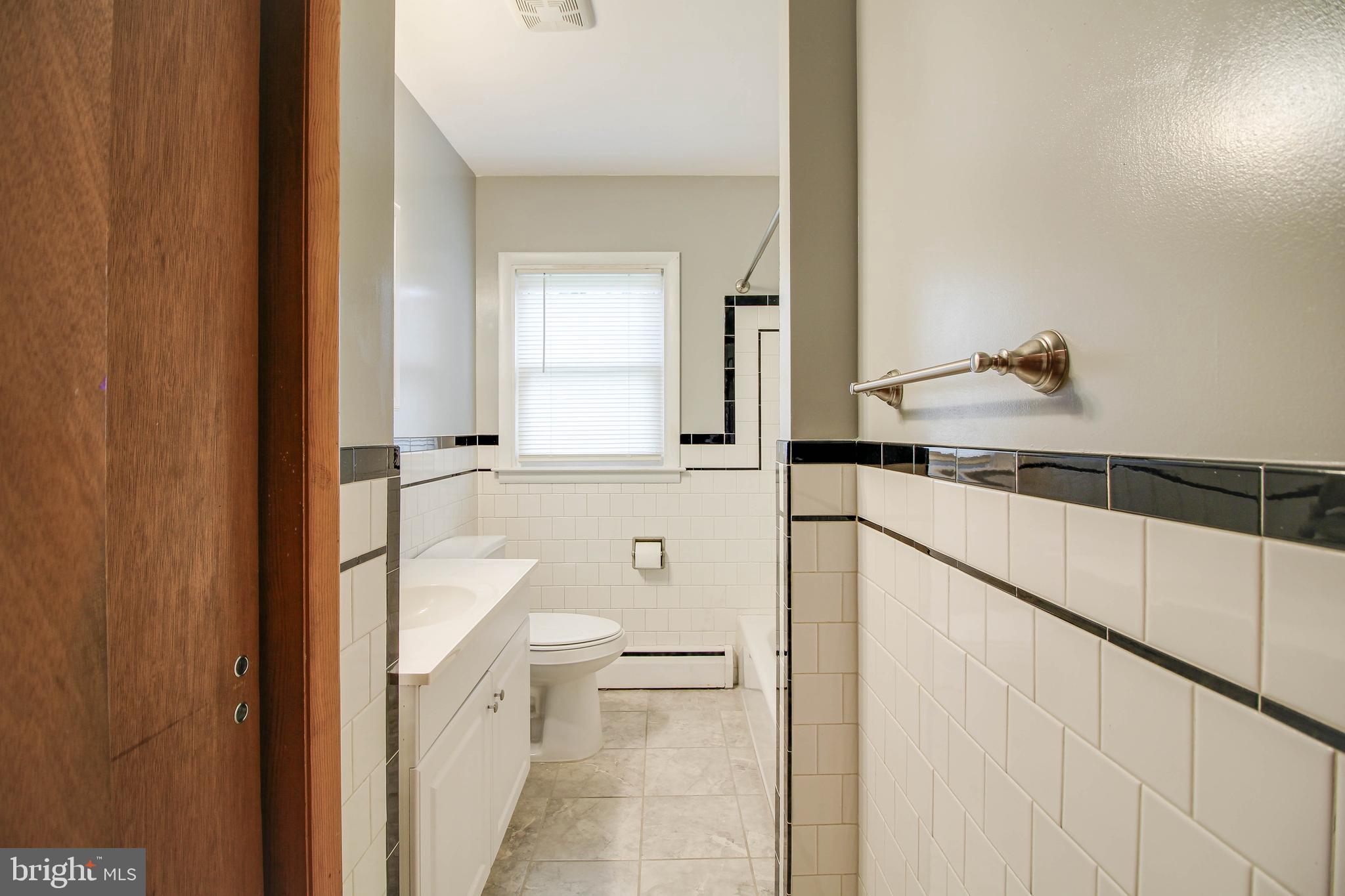15753 Dover Road Upperco, MD 21155 - Photo 29 of 61 Classic black & white tile