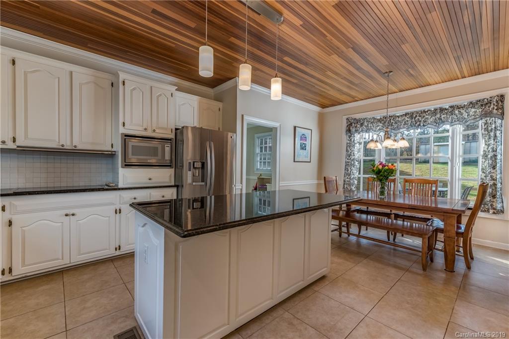 245 Anne Street Rutherfordton, NC 28139 - Photo 3 of 33