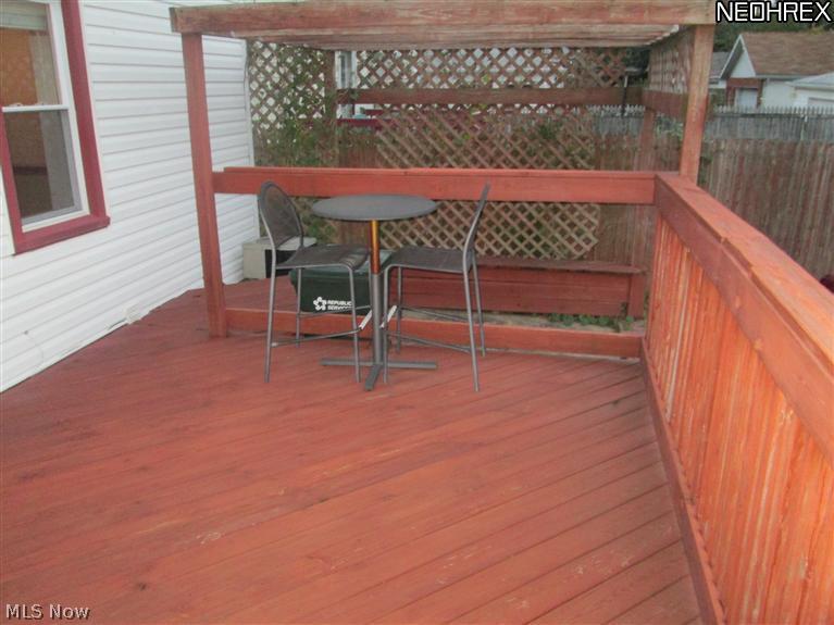 6915 Ridgewood Avenue Parma, OH 44129 - Photo 6 of 25