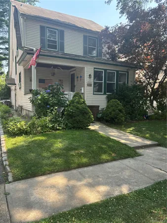 $2,900 | 181 Violet Avenue, Unit 2, Floral Park, NY 11001