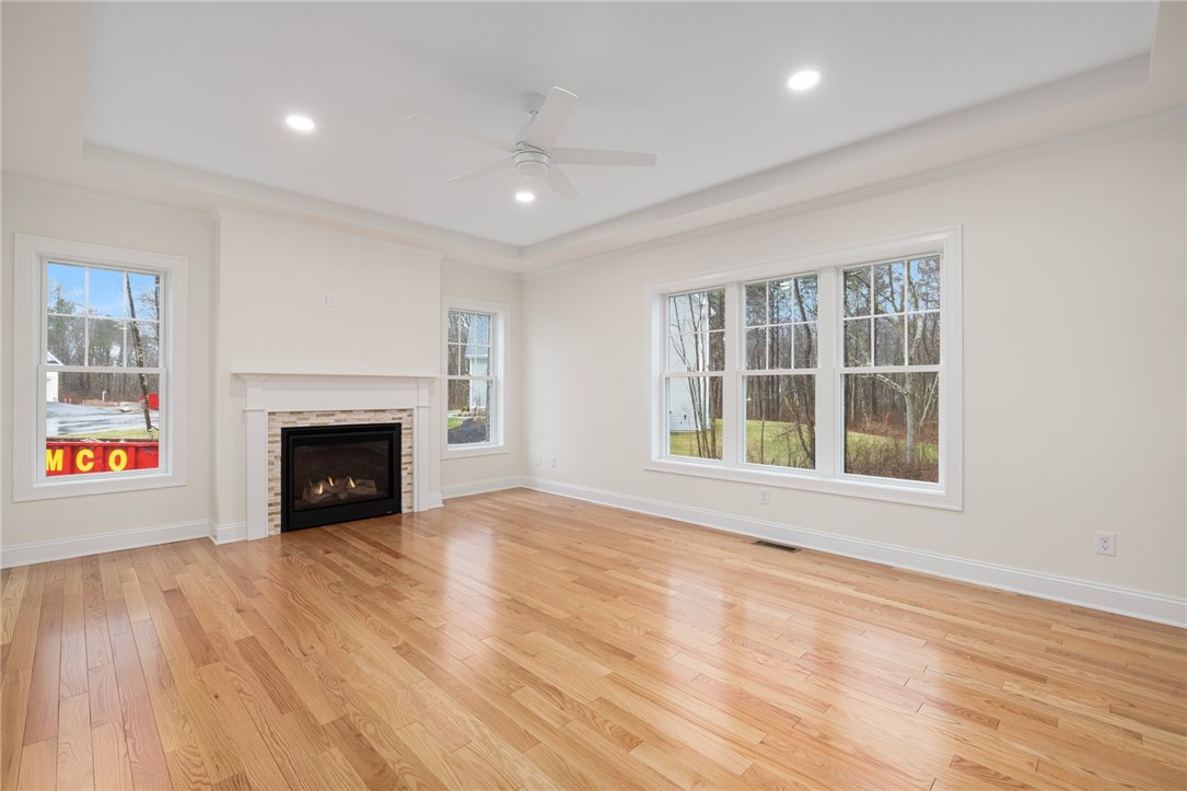 64 Cardinal Road Cranston, RI 02921 - Photo 16 of 31