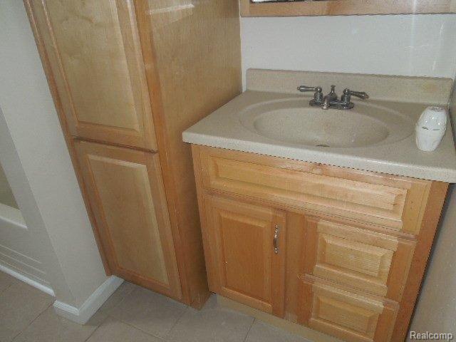 2583 Flint River Road Lapeer, MI 48446 - Photo 7 of 21 2-4 205.jpg