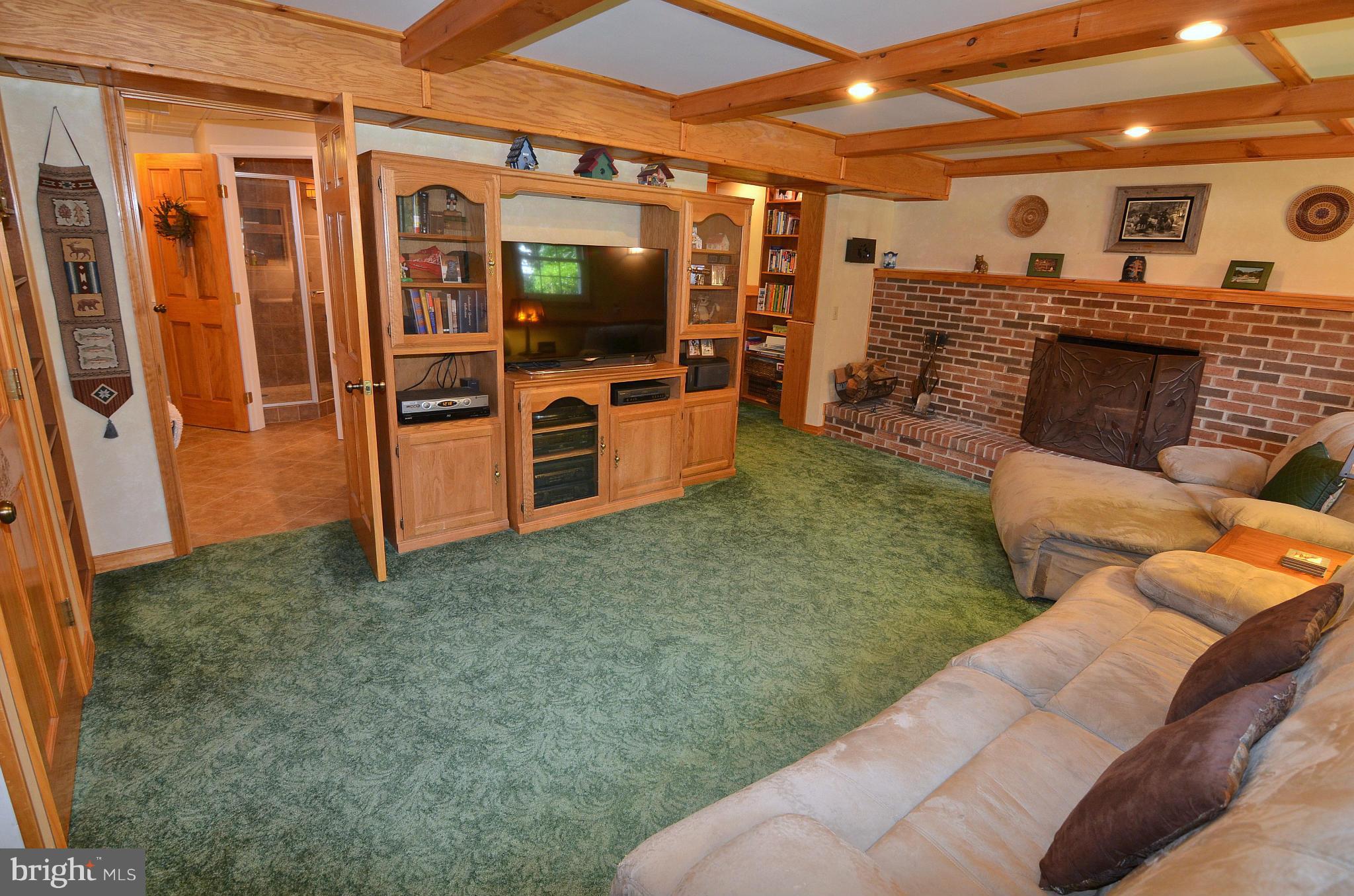 7716 Baggins Road Hanover, MD 21076 - Photo 22 of 30 Family Room