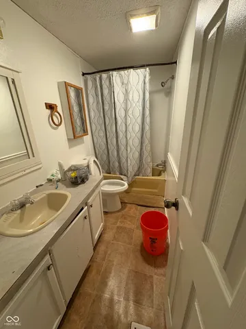 $105,000 | 258 Ole Rocking Chair Way, Cloverdale, IN 46120