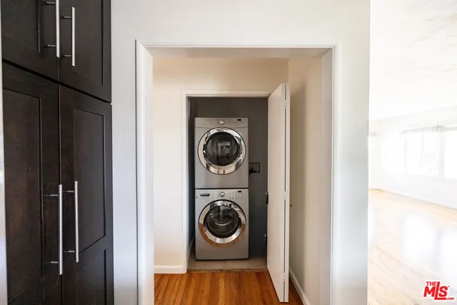 a view of walk in closet