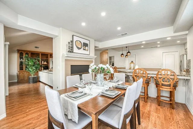 $525,000 | 6246 North Capri Court, Fresno, CA 93711