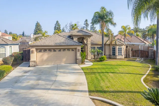 $525,000 | 6246 North Capri Court, Fresno, CA 93711