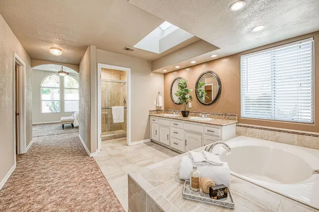 $525,000 | 6246 North Capri Court, Fresno, CA 93711