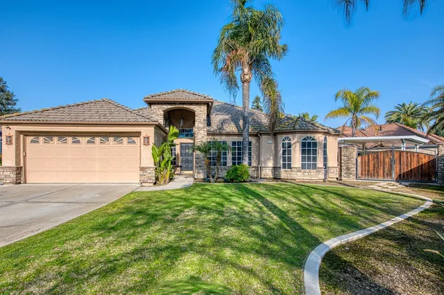 $525,000 | 6246 North Capri Court, Fresno, CA 93711