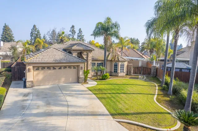 $525,000 | 6246 North Capri Court, Fresno, CA 93711
