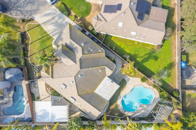 $525,000 | 6246 North Capri Court, Fresno, CA 93711