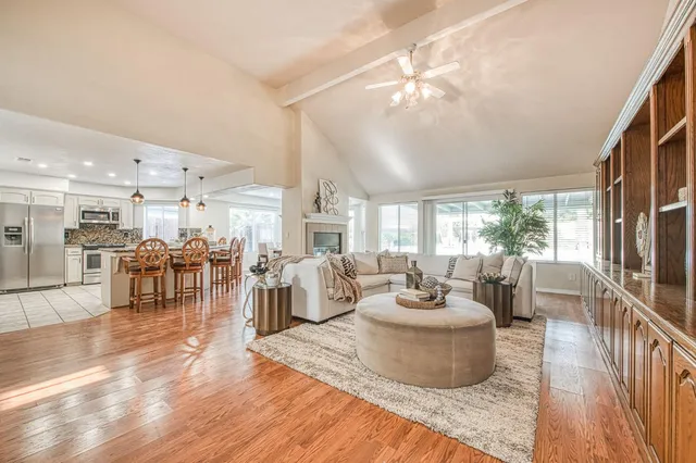 $525,000 | 6246 North Capri Court, Fresno, CA 93711