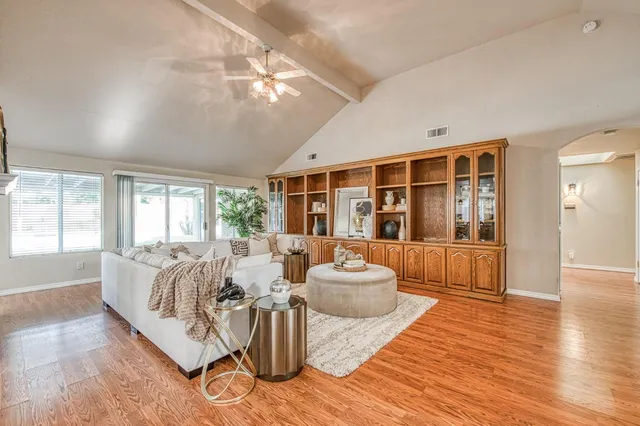 $525,000 | 6246 North Capri Court, Fresno, CA 93711