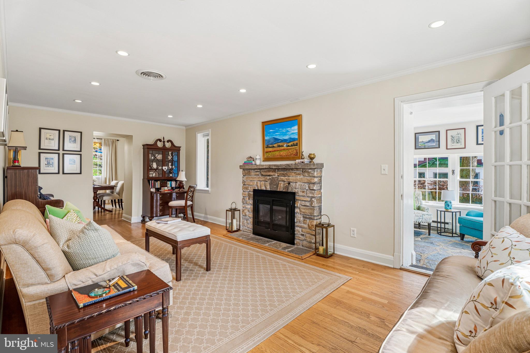 318 Alabama Road Towson, MD 21204 - Photo 11 of 72 a living room with furniture and a fireplace