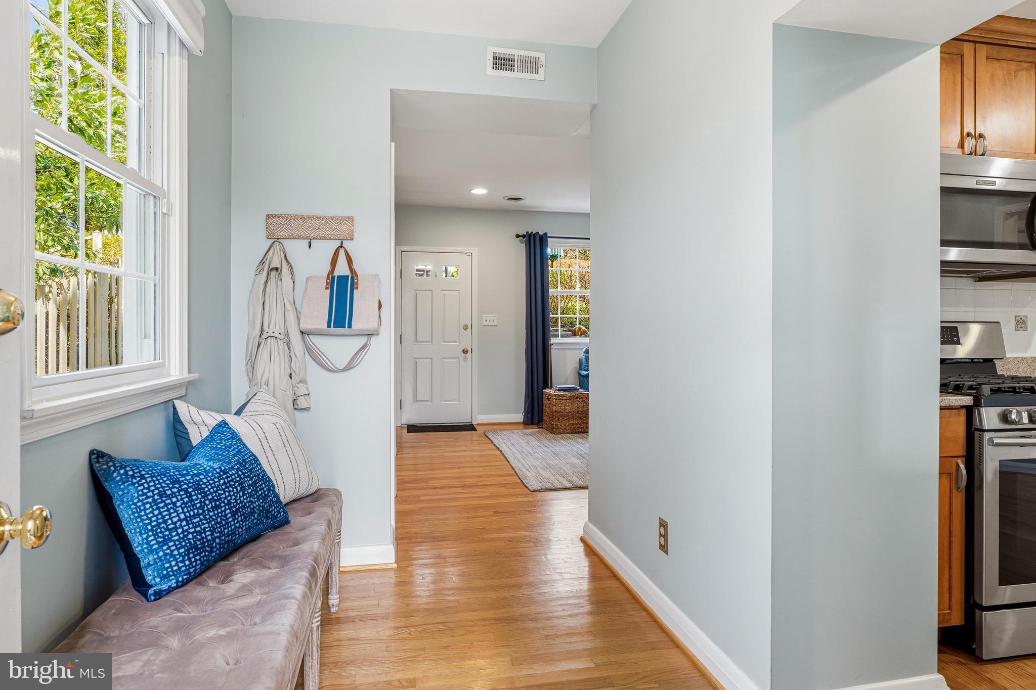 318 Alabama Road Towson, MD 21204 - Photo 22 of 72 a living room with furniture and a window