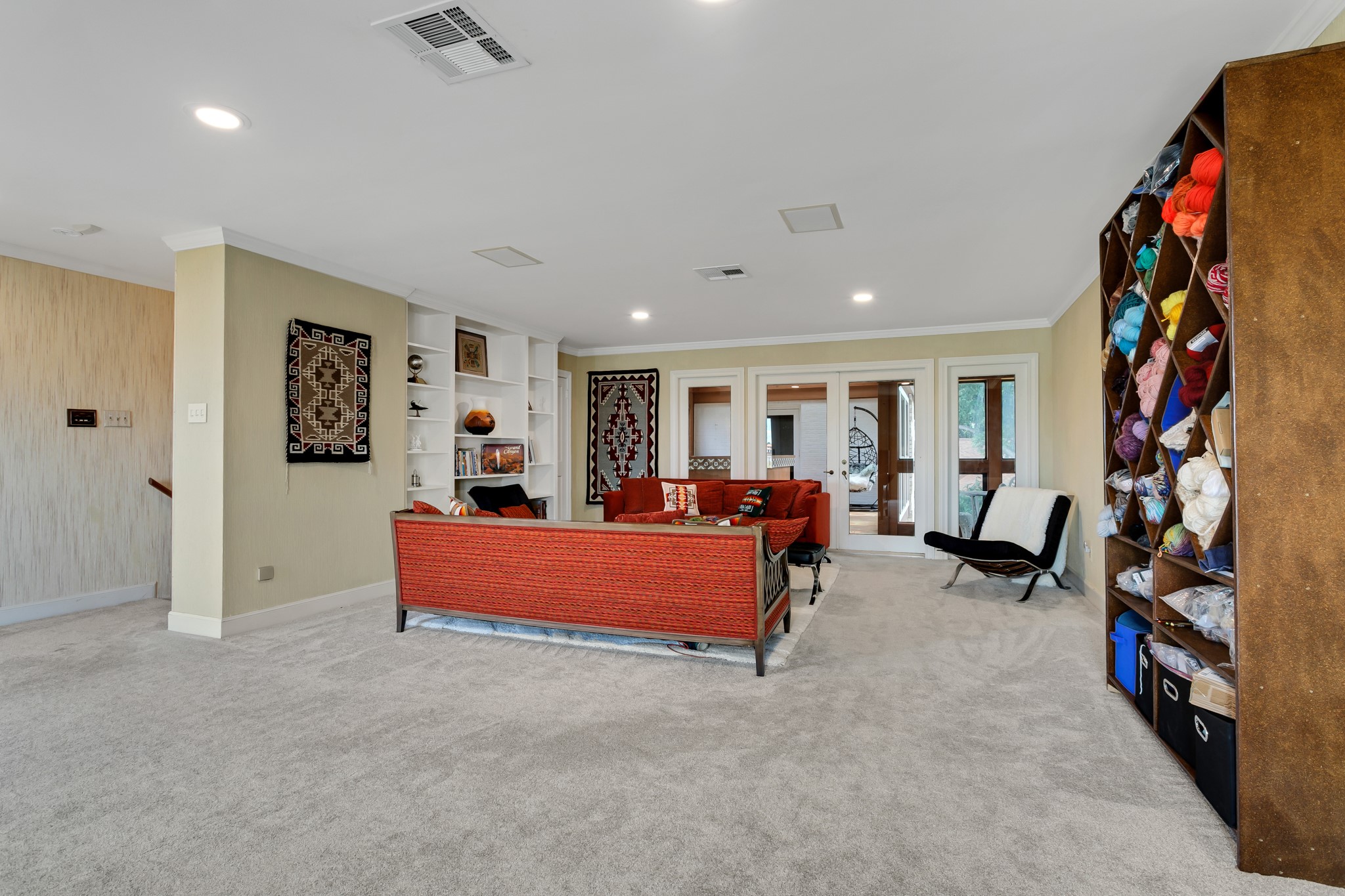 18506 Upper Bay Road Houston, TX 77058 - Photo 42 of 50 Upstairs Den area