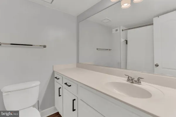 $2,250 | 3829 Chesterwood Drive, Unit 3829, Silver Spring, MD 20906