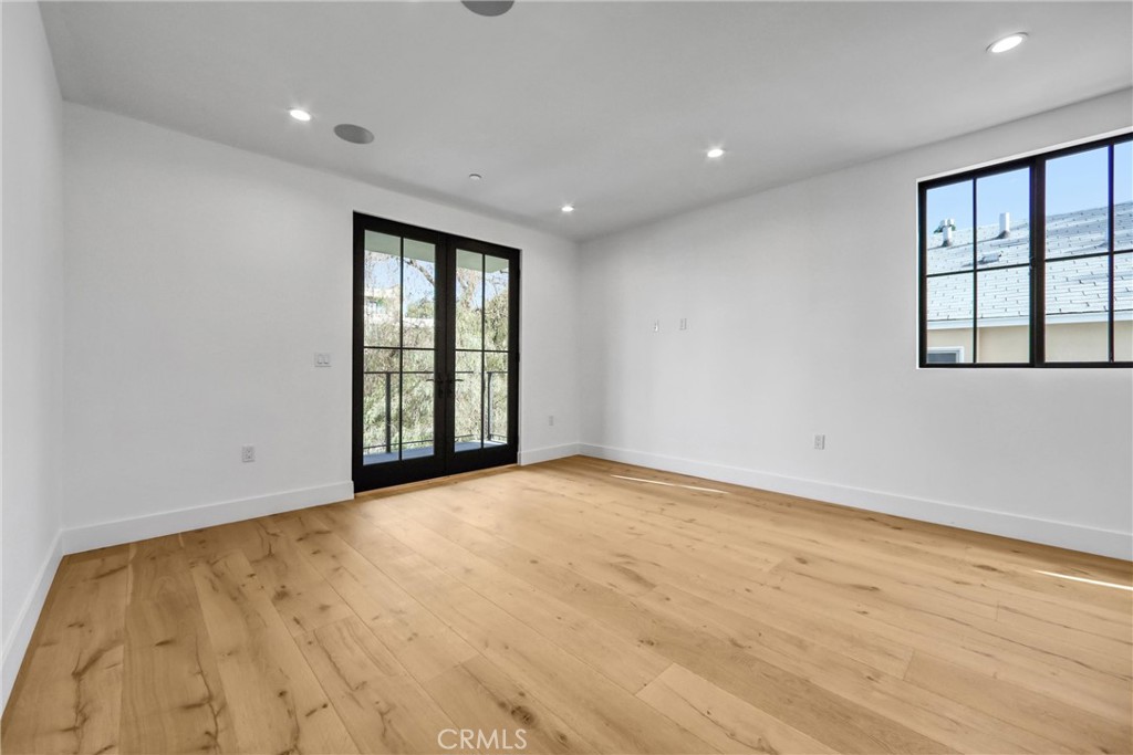 10352 Riverside Drive, Unit 203A Toluca Lake, CA 91602 - Photo 21 of 53