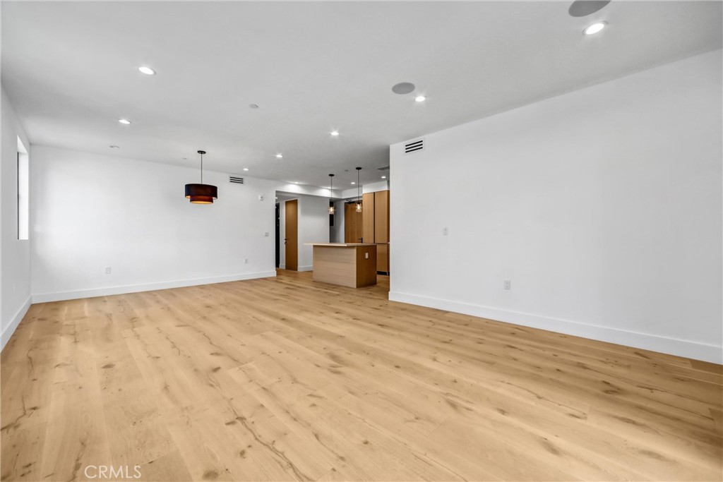 10352 Riverside Drive, Unit 203A Toluca Lake, CA 91602 - Photo 22 of 53