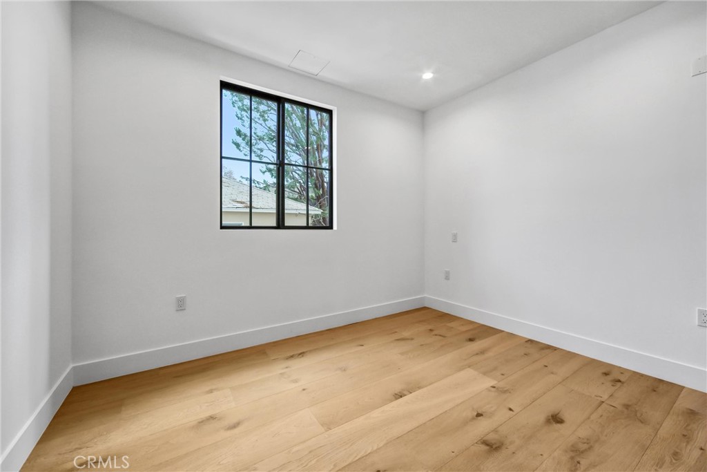 10352 Riverside Drive, Unit 203A Toluca Lake, CA 91602 - Photo 29 of 53