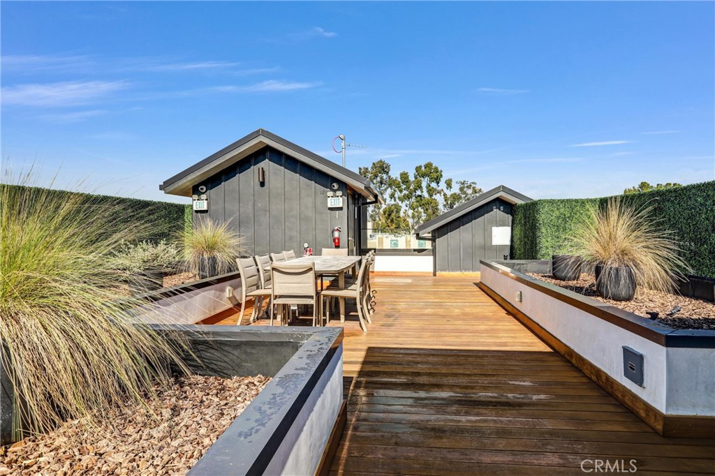 10352 Riverside Drive, Unit 203A Toluca Lake, CA 91602 - Photo 41 of 53