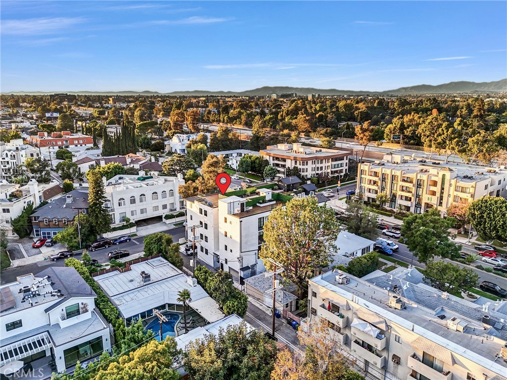 10352 Riverside Drive, Unit 203A Toluca Lake, CA 91602 - Photo 48 of 53